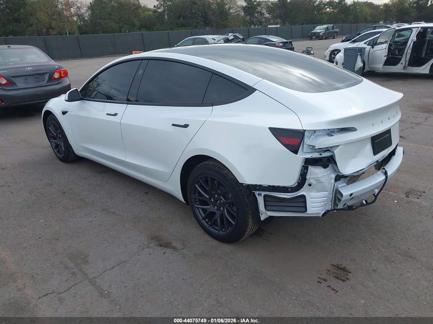 2025 Tesla Model 3 Long Range Rear-Wheel Drive/Standard Rear-Wheel Drive