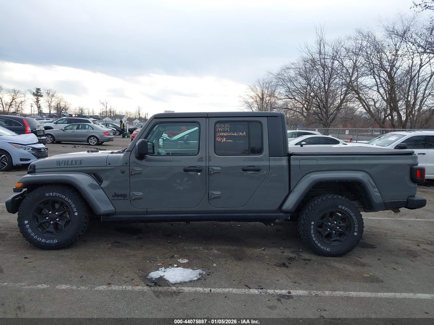 2022 Jeep Gladiator Willys 4X4 VIN: 1C6HJTAG9NL113701 Lot: 44075887