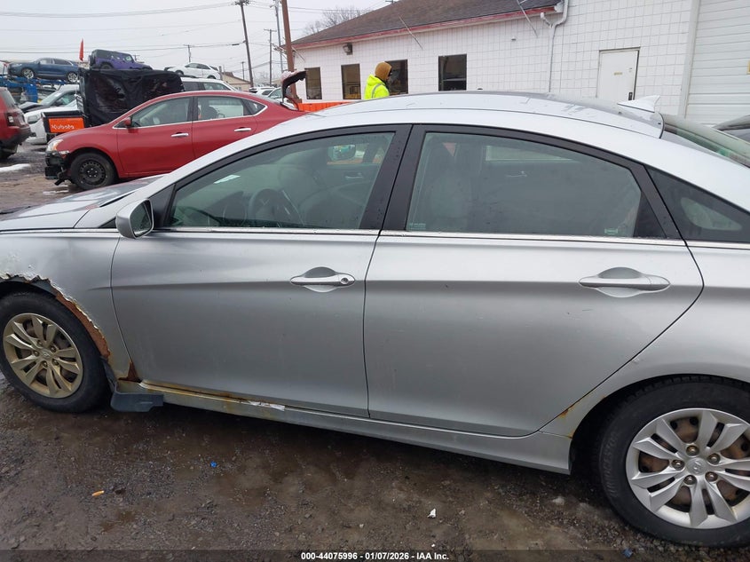2012 Hyundai Sonata 2.4 Gls silver Lot 111044075996 Vin 5NPEB4AC7CH496129