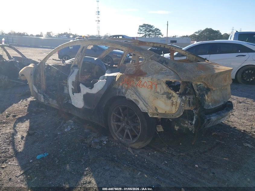 2020 Tesla Model 3 Standard Range Plus Rear-Wheel Drive/Standard Range Rear-Wheel Drive