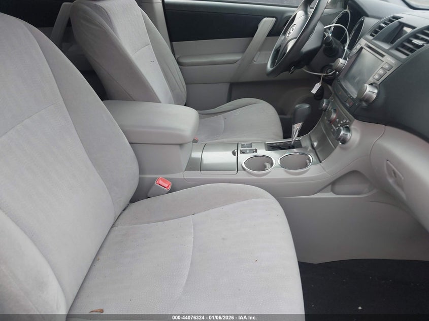 2012 Toyota Highlander Base V6