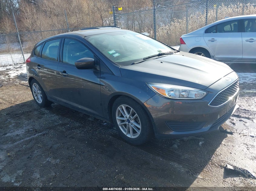 1FADP3K22JL257230 2018 Ford Focus Se auction photo 1