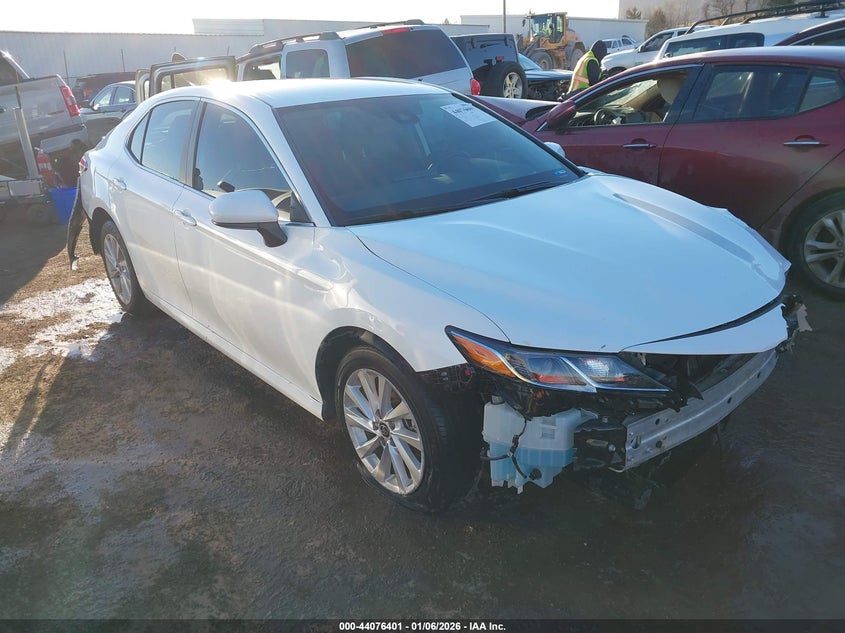 2024 Toyota Camry Le