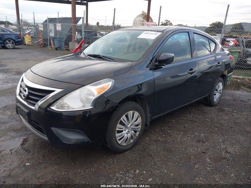 2017 Nissan Versa 1.6 S+