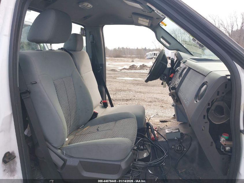 2016 FORD F-450 CHASSIS XL