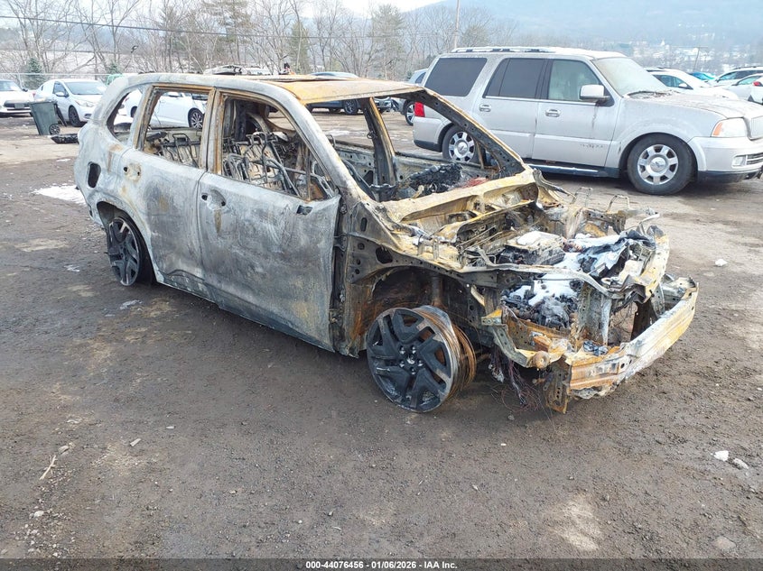 JF2SLSED4SH420390 2025 Subaru Forester Premium auction photo 1