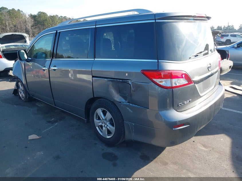 2016 Nissan Quest Sv