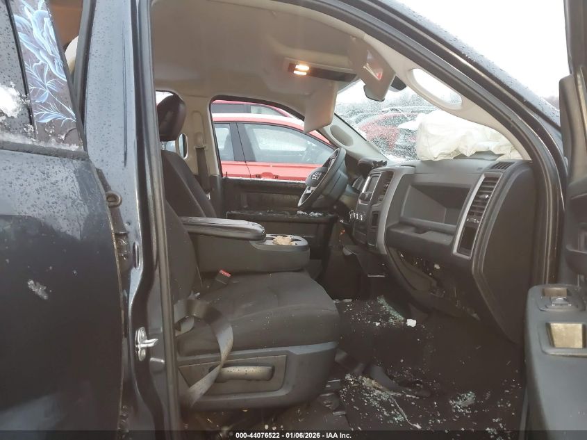 2019 Ram 1500 Classic Express 4X4 6'4 Box