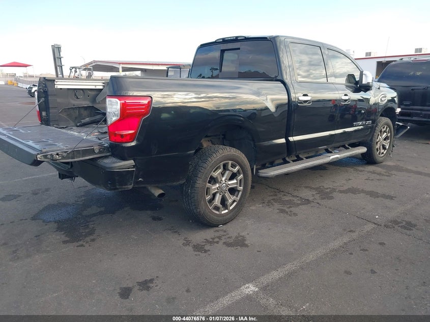 2018 Nissan Titan Xd Sl Gas