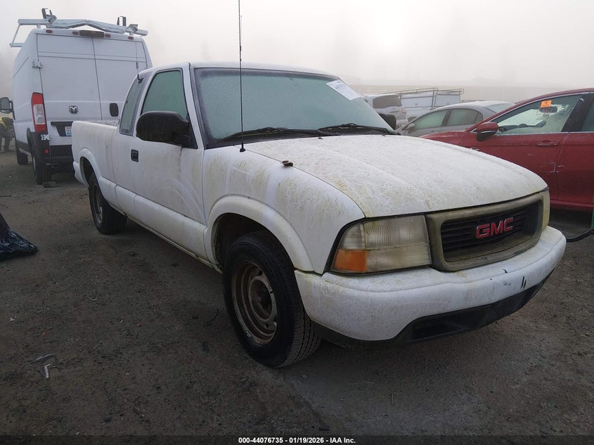 GMC SONOMA 2001. Lot# 44076735. VIN 1GTCS19W518217311. Photo 1