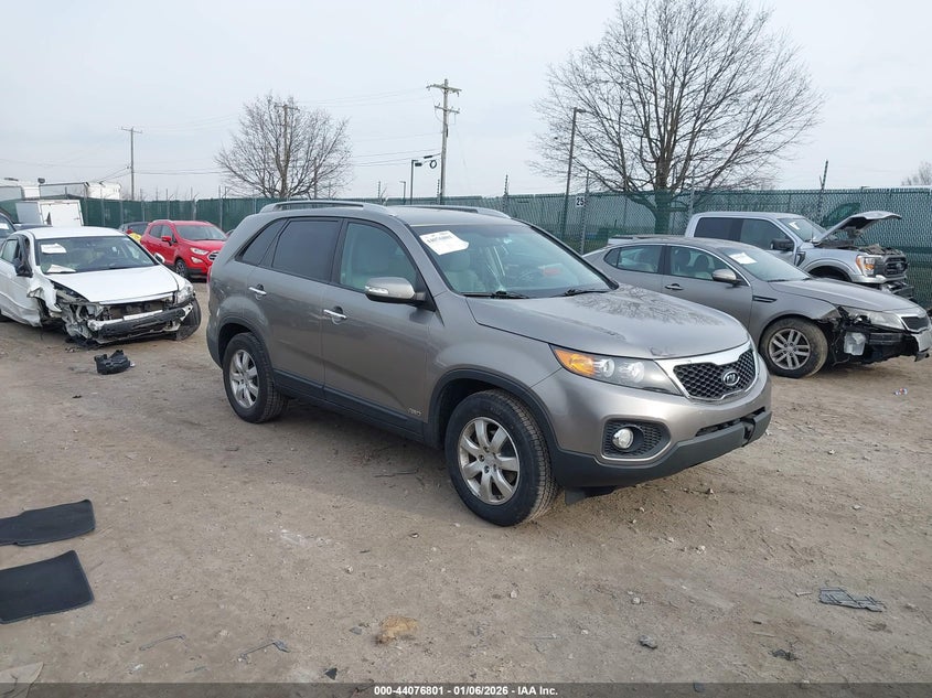 5XYKTCA17BG119041 2011 Kia Sorento Lx auction photo 1