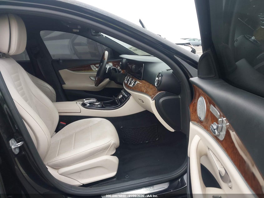 2017 Mercedes-Benz E 300