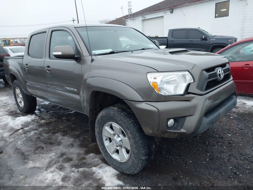 3TMLU4ENXFM180851 2015 Toyota Tacoma Base V6 auction photo 1