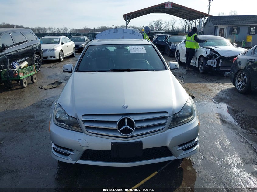 2012 Mercedes-benz C class 3.0 C 300 Sport 4Matic silver Lot 111044076984 Vin WDDGF8BB7CA648269