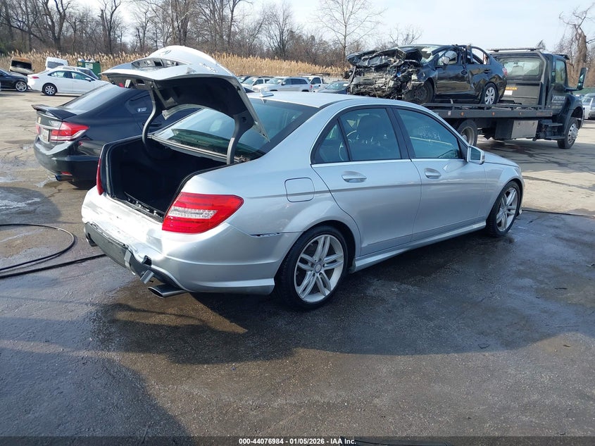 2012 Mercedes-benz C class 3.0 C 300 Sport 4Matic silver Lot 111044076984 Vin WDDGF8BB7CA648269