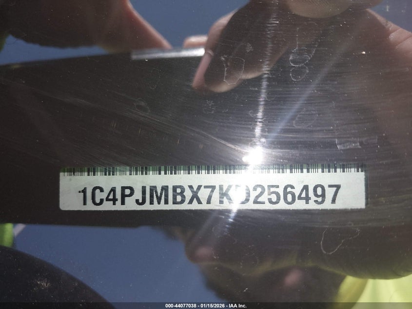 VIN 1C4PJMBX7KD256497 2019 JEEP CHEROKEE TRAILHAWK 4X4