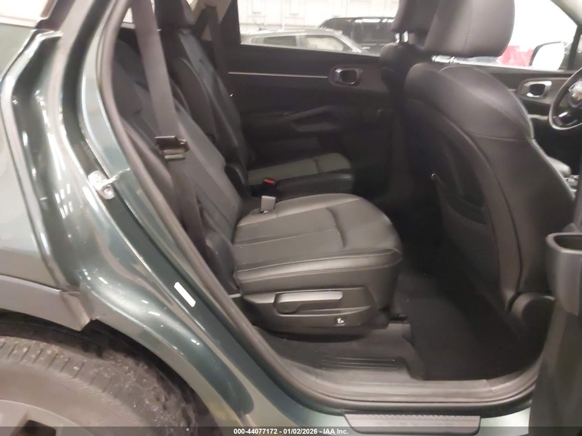 VIN 5XYRHDLF9NG108433 2022 KIA SORENTO X-LINE EX