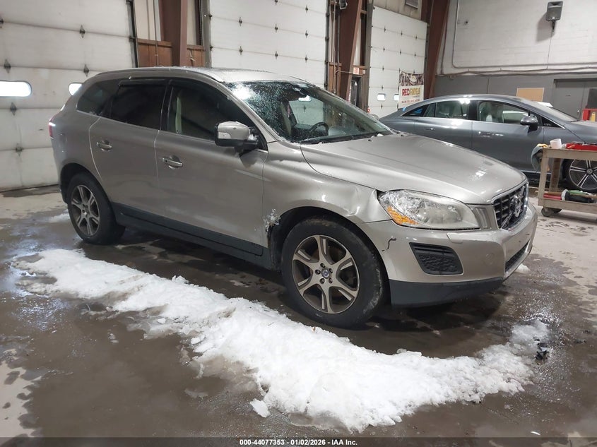 YV4902DZ9C2306695 2012 Volvo Xc60 T6/T6 Platinum/T6 Premier Plus/T6 R-Design/T6 R-Design Platinum/T6 R-Design Premier Plus auction photo 1
