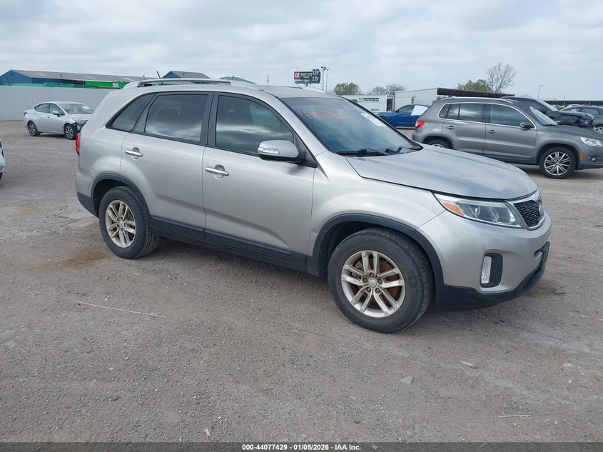 5XYKT3A64FG553192 2015 Kia Sorento Lx auction photo 1