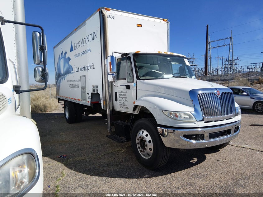 2011 INTERNATIONAL 4000 4400