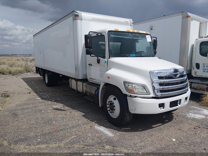 2012 HINO 338