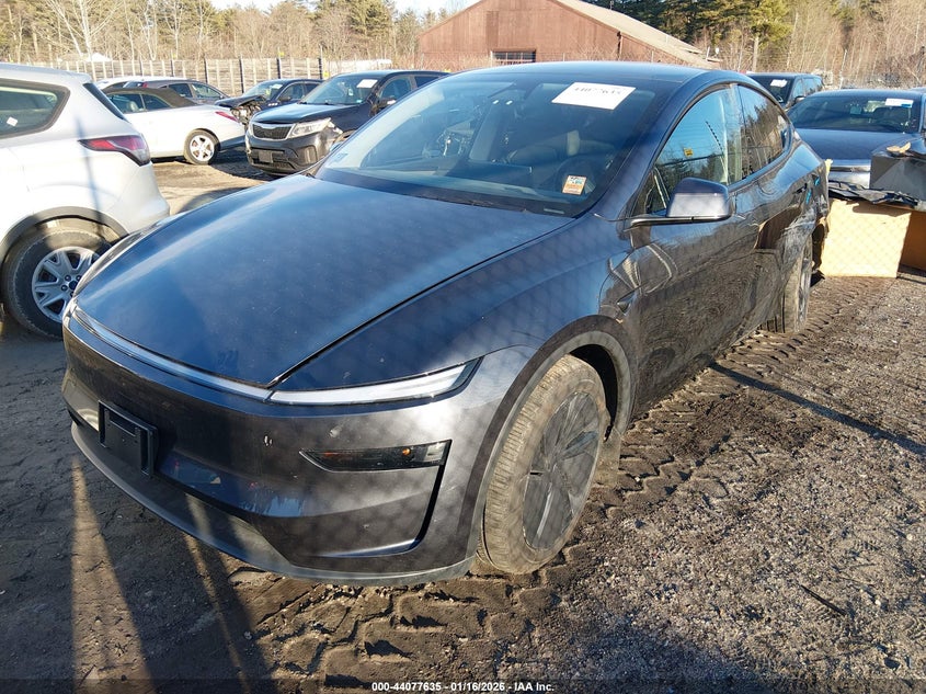 2026 Tesla Model Y Long Range Launch Series/Premium All-Wheel Drive