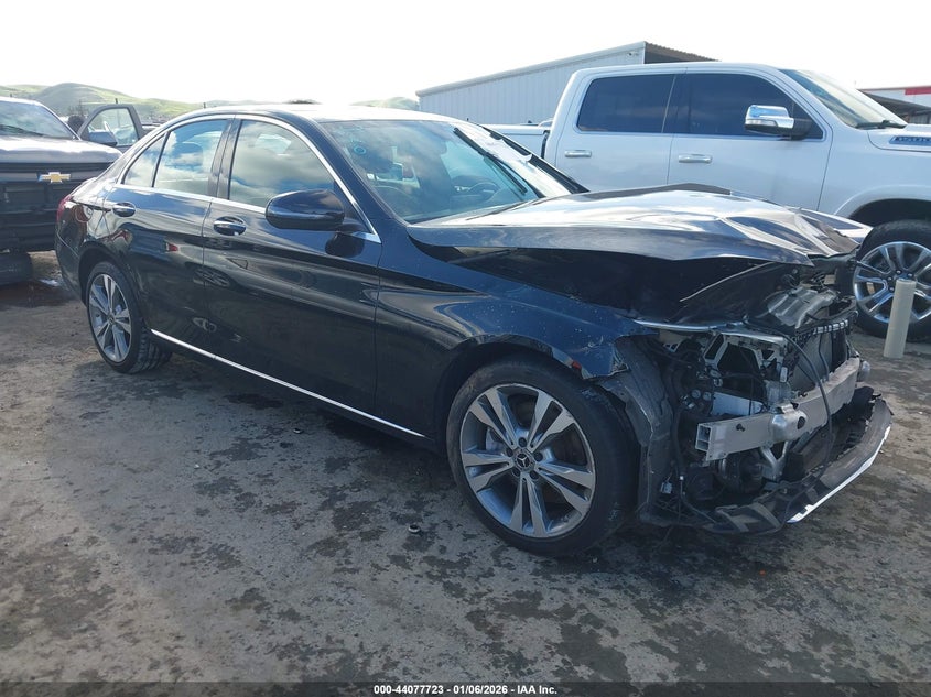 MERCEDES-BENZ C 300 2018. Lot# 44077723. VIN 55SWF4KB8JU281254. Photo 1