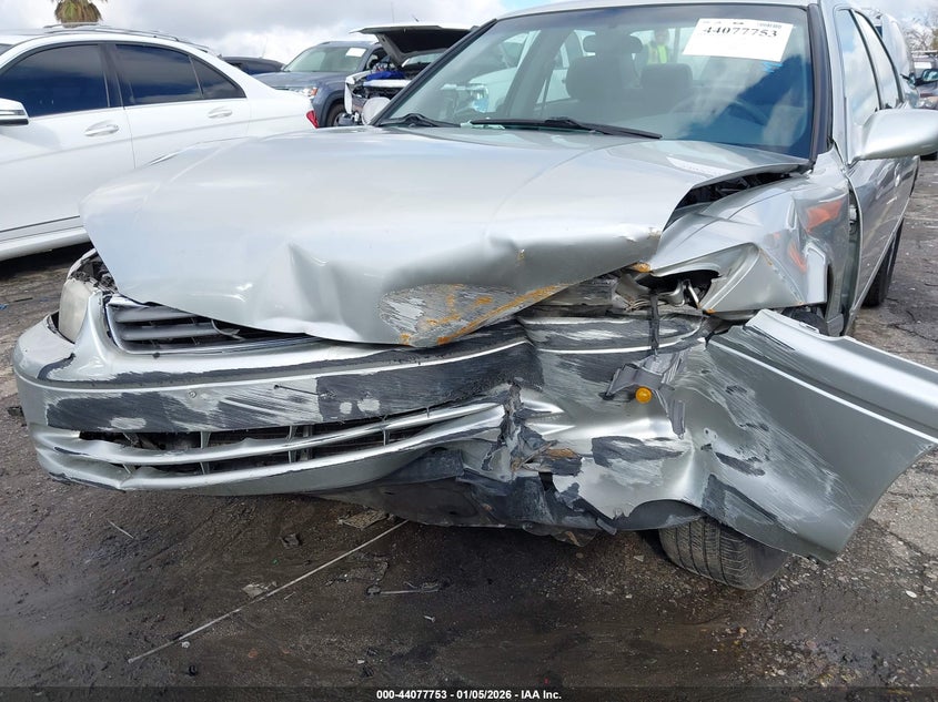 2000 Toyota Camry Le V6 VIN: JT2BF22K4Y0261184 Lot: 44077753