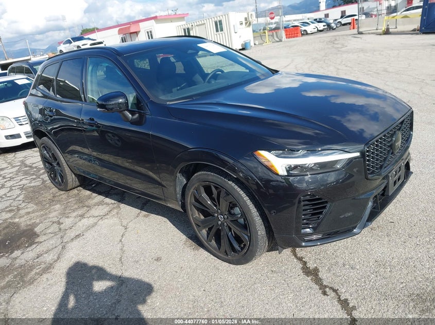 YV4H60DJ3R1865540 2024 Volvo Xc60 Recharge Plug-In Hybrid T8 Ultimate Black Edition auction photo 1