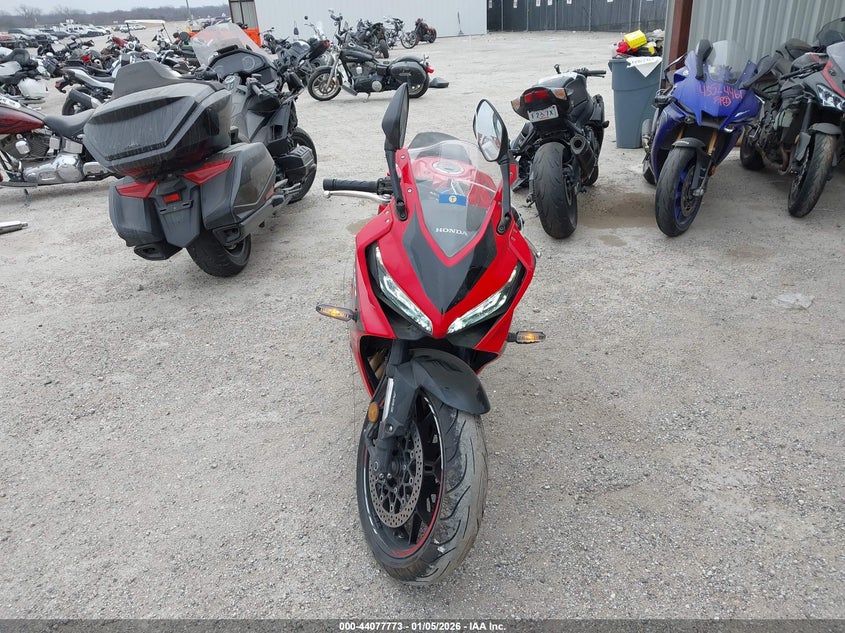 VIN MLHRH0155P5400432 2023 HONDA CBR650 RA