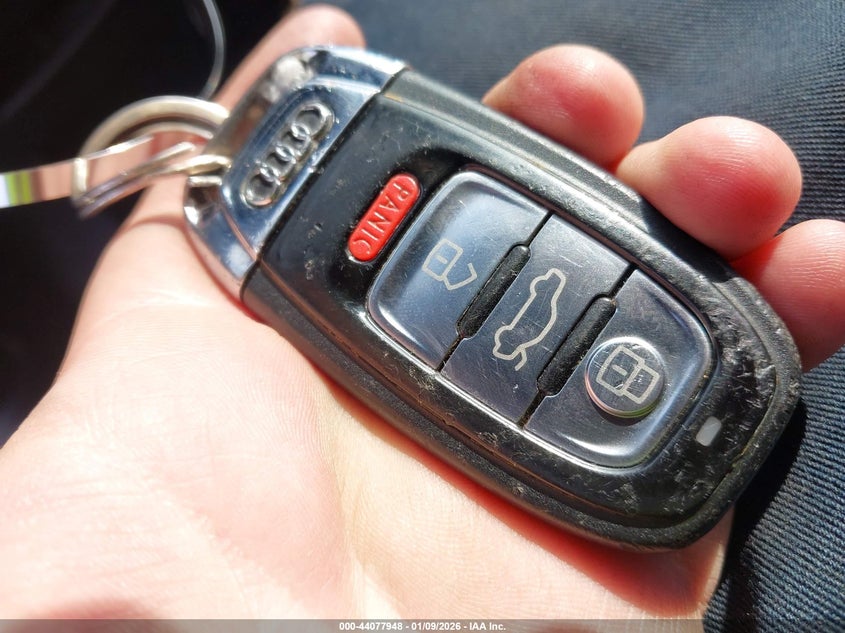 2015 Audi A8 L 4.0T VIN: WAU32AFD4FN008649 Lot: 44077948