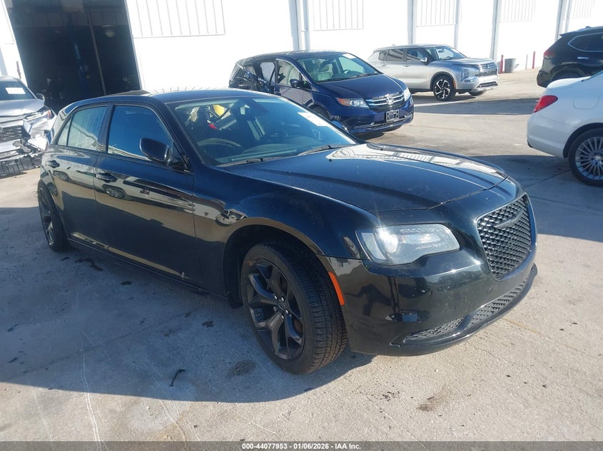 2C3CCAAG2NH268349 2022 Chrysler 300 Touring auction photo 1