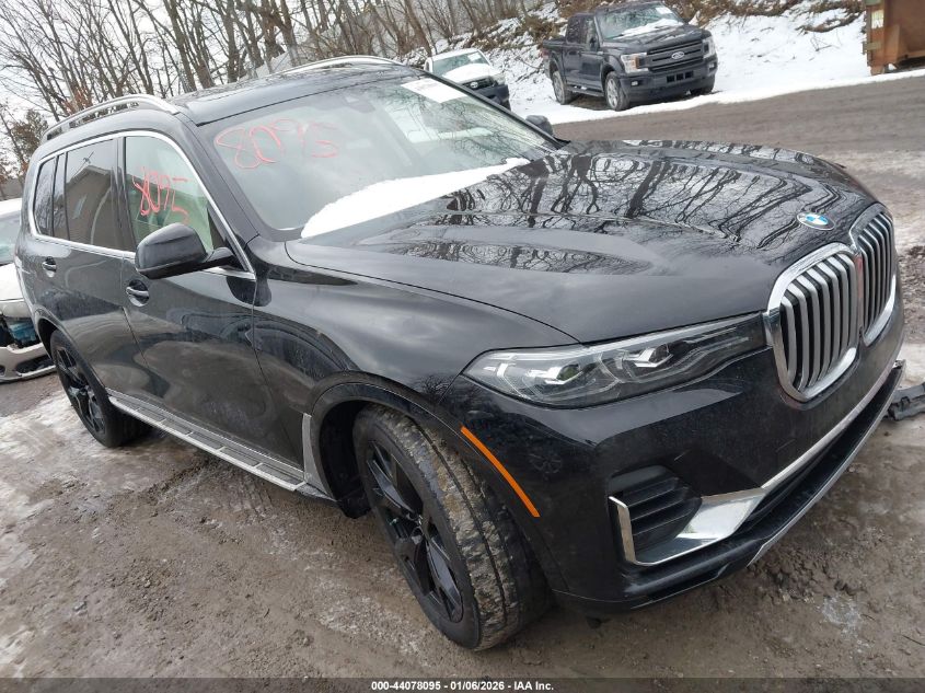 2022 BMW X7