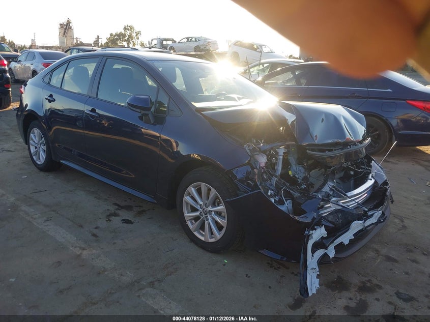 2025 Toyota Corolla Hybrid Le JTDBCMFE4S3105510 photo #1