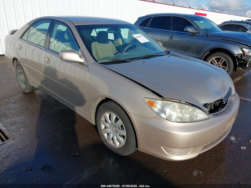 4T1BE32K25U038089 2005 Toyota Camry Le auction photo 1