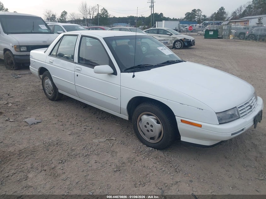 CHEVROLET CORSICA 1996. Lot# 44078686. VIN 1G1LD55M7TY189416. Photo 1