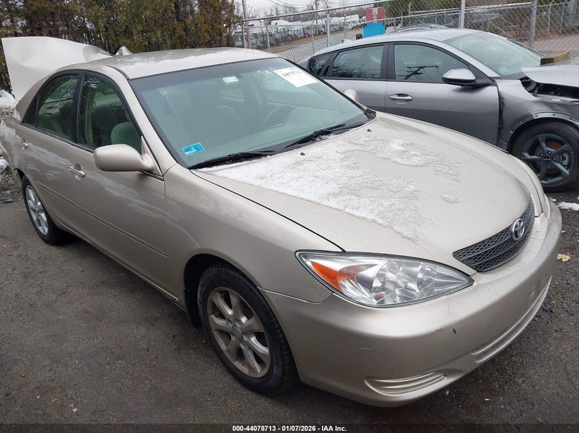 2004 Toyota Camry Le