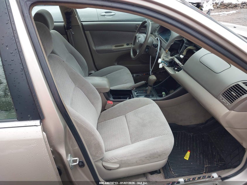 2004 Toyota Camry Le