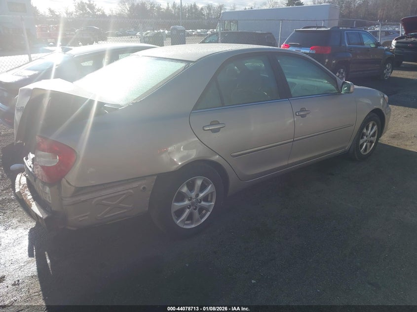 2004 Toyota Camry Le