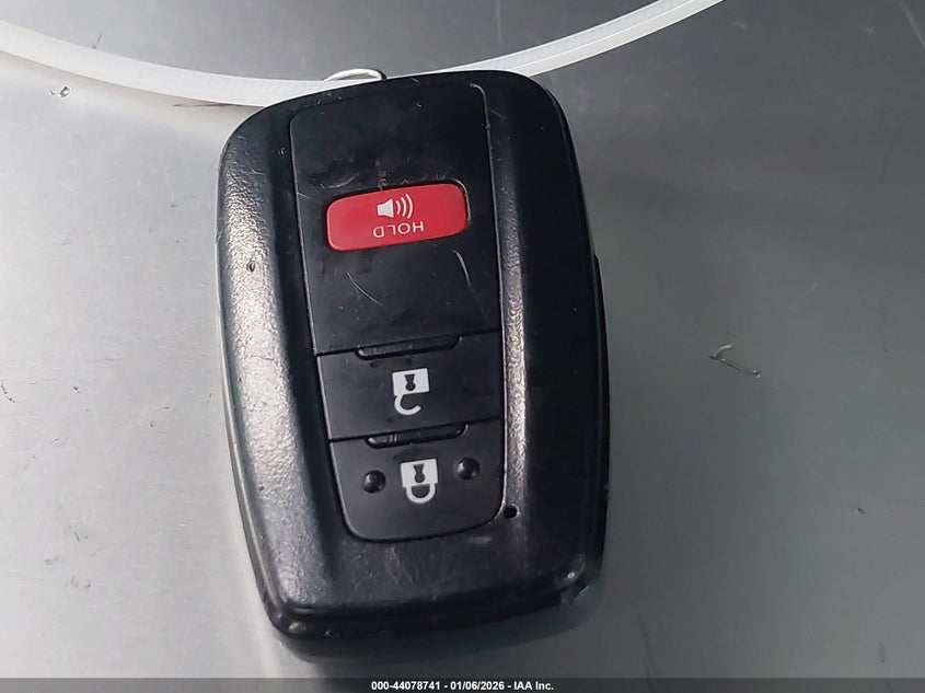 VIN 2T3W1RFV7SW384923 2025 TOYOTA RAV4 XLE