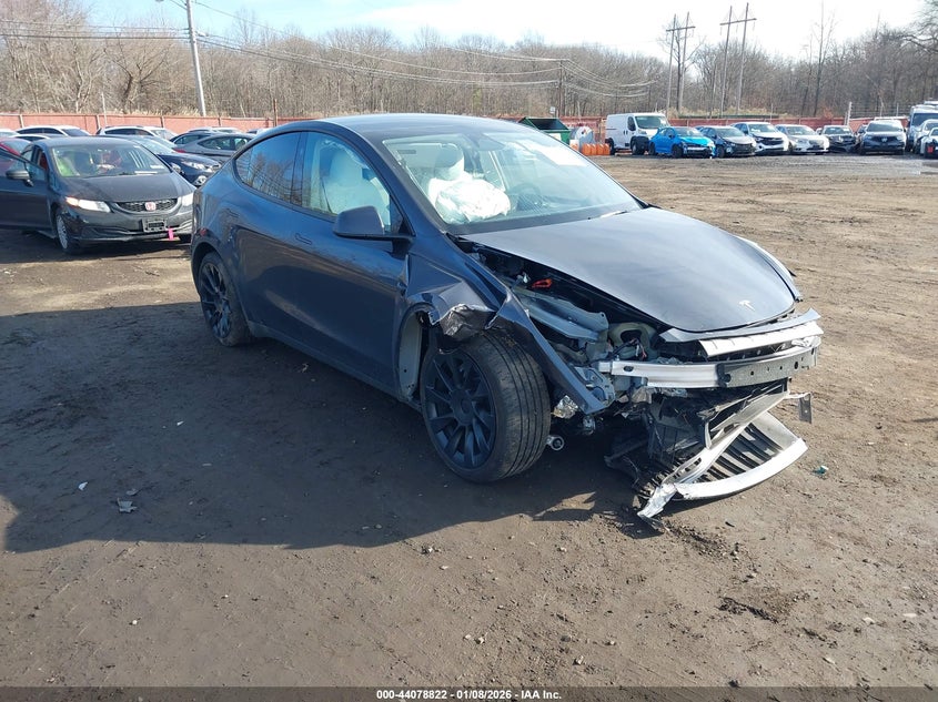 2025 Tesla Model Y Long Range Dual Motor All-Wheel Drive