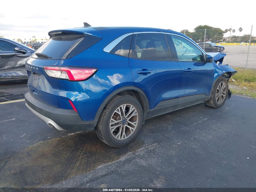 2022 Ford Escape Sel