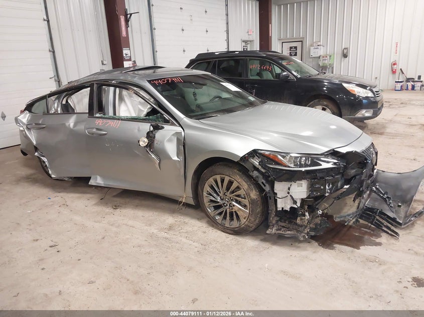 2025 Lexus Es 300H Luxury