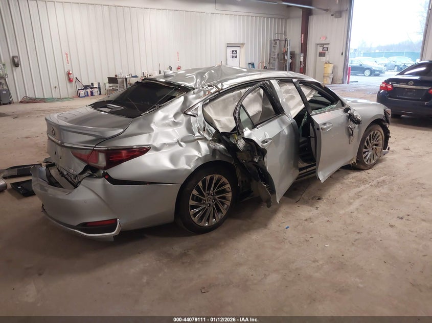 2025 Lexus Es 300H Luxury