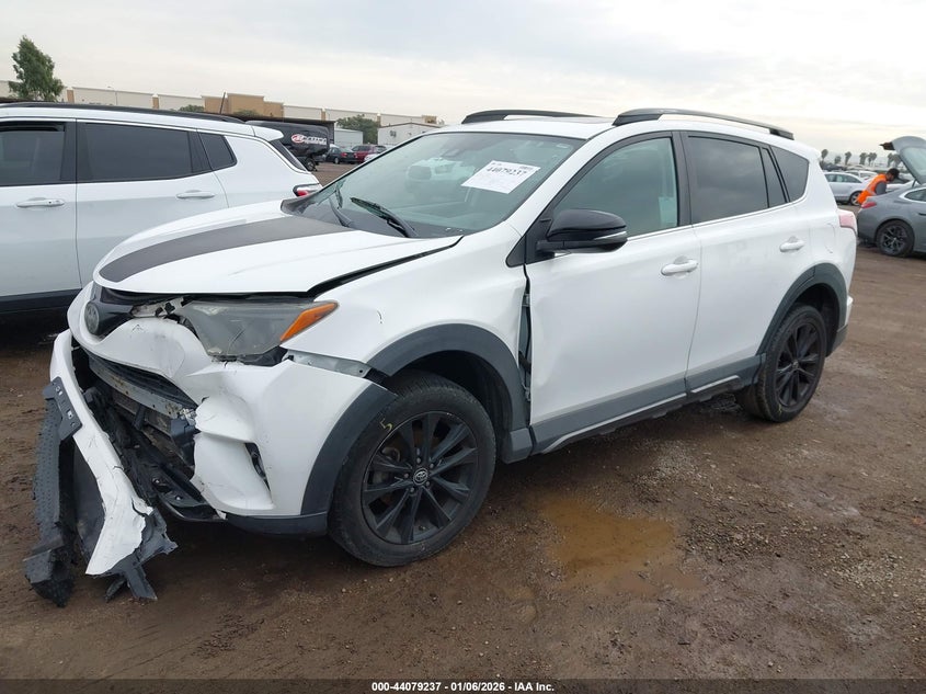 2018 Toyota Rav4 Adventure 2T3WFREV1JW444020 photo 1