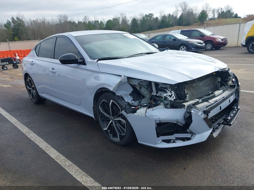 2024 Nissan Altima Sr Fwd