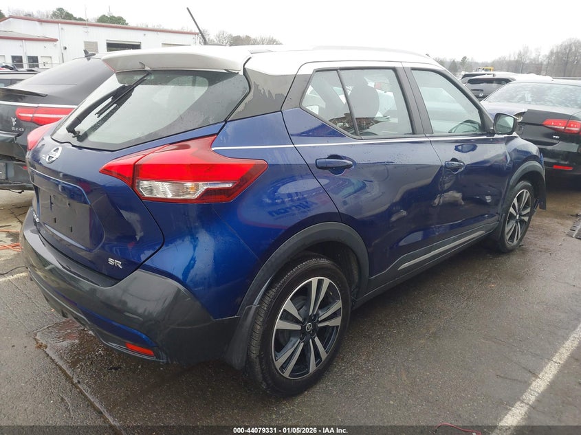 2018 Nissan Kicks Sr