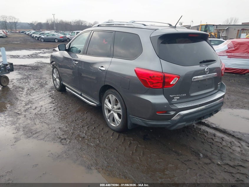 2018 Nissan Pathfinder Sl