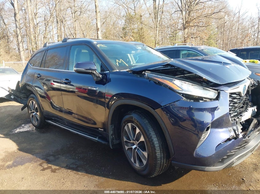 2020 Toyota Highlander Hybrid Xle