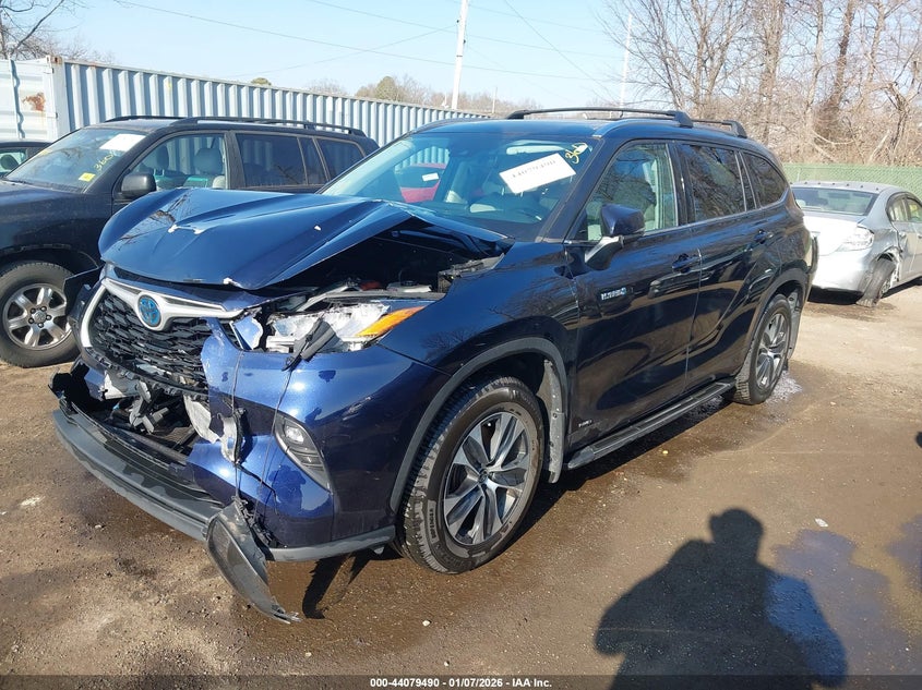2020 Toyota Highlander Hybrid Xle